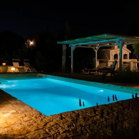 Trulli Con Piscina Privata Il Torchio דירה מרטינה פרנקה